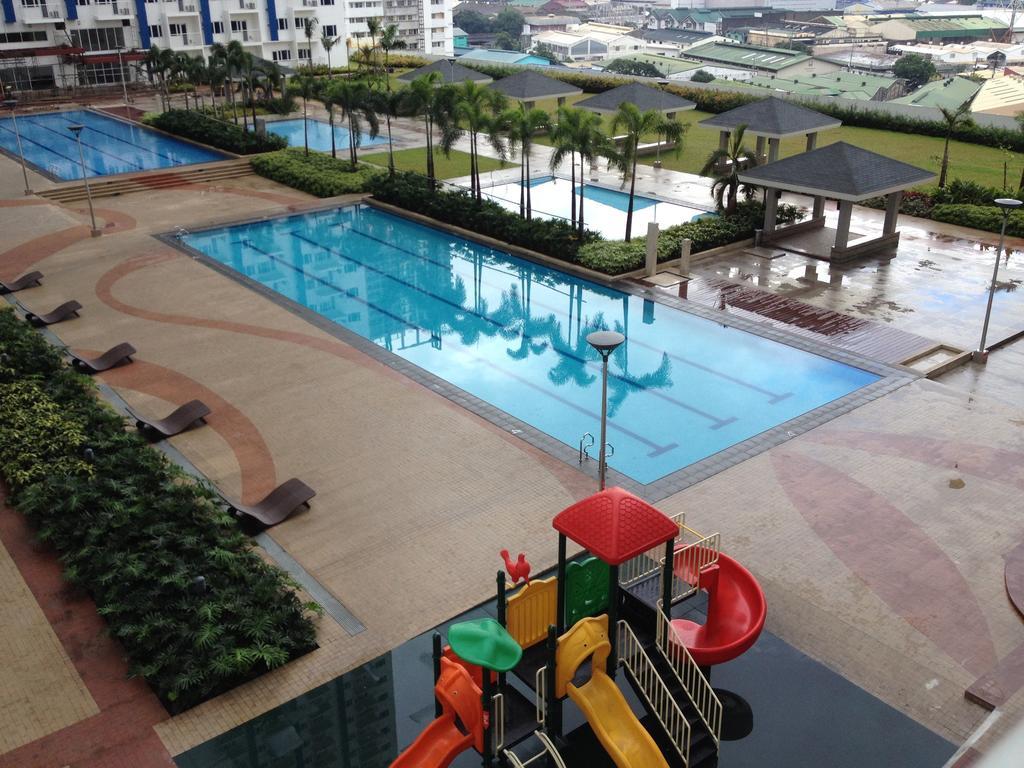 Studio Units At Sm Light Residences Condo Beside Boni Mrt Station Manila Bilik gambar